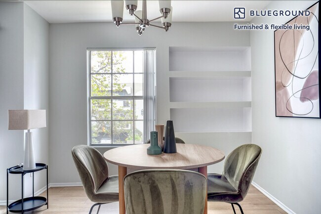 960 N Alfred St unit FL2-ID1064, West Hollywood, CA 90069 - photo 5