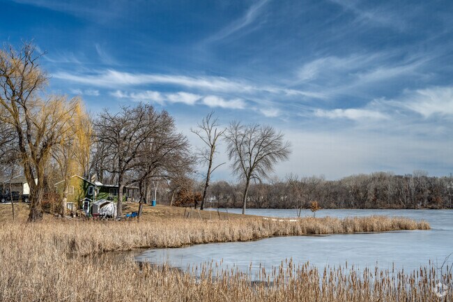 There are only so many lakefront homes available in Carver Ridge.
