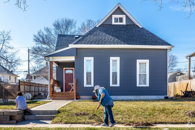 Mondamin Presidential residents take pride in their homes and yards, maxing out curb appeal.