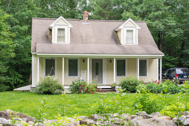 Some cape style homes in Richville come with farmers porches.