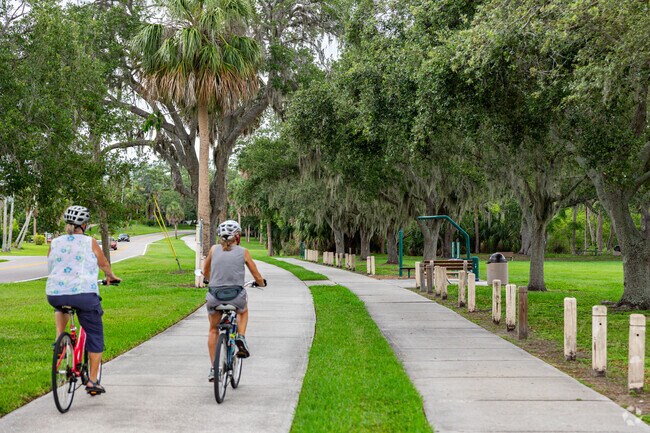 Ream Wilson Trail lets cyclists travel through Del Oro Groves and beyond.