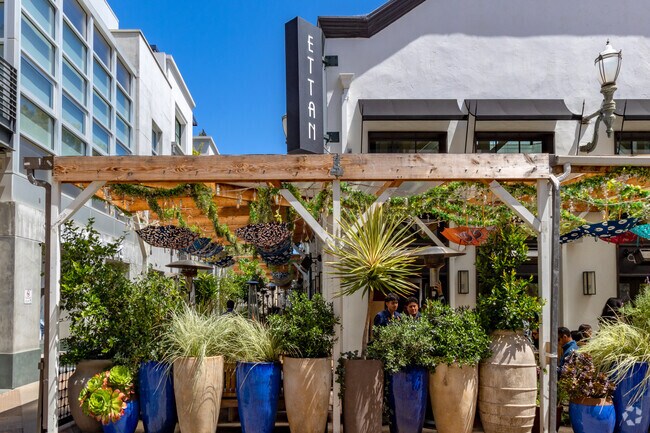 Crescent Park residents can head to Ettan for an upscale lunch or dinner.