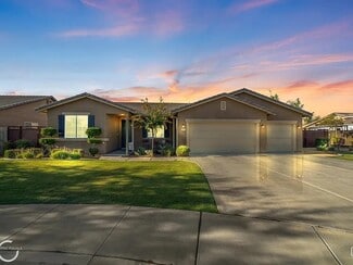 9909 Swansboro Way, Bakersfield, CA 93314