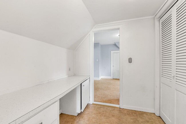 Storage Space (facing kitchen)