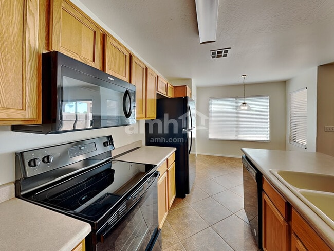 15030 N 150th Ln, Surprise, AZ 85379 - photo 5