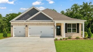 104 Tyler, Headland, AL 36345