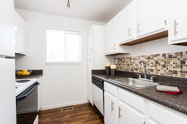 Four Winds Apartments, Anderson, IN 46011 - photo 5