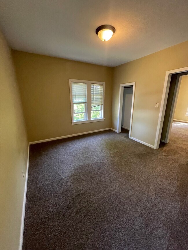 1014 8th St S unit 1014, La Crosse, WI 54601 - photo 5
