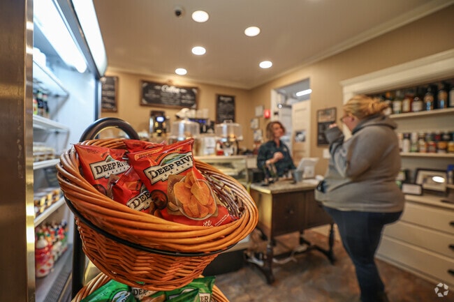 Mountainside Bakery has a great selection of snacks and baked goods for your lunch break.