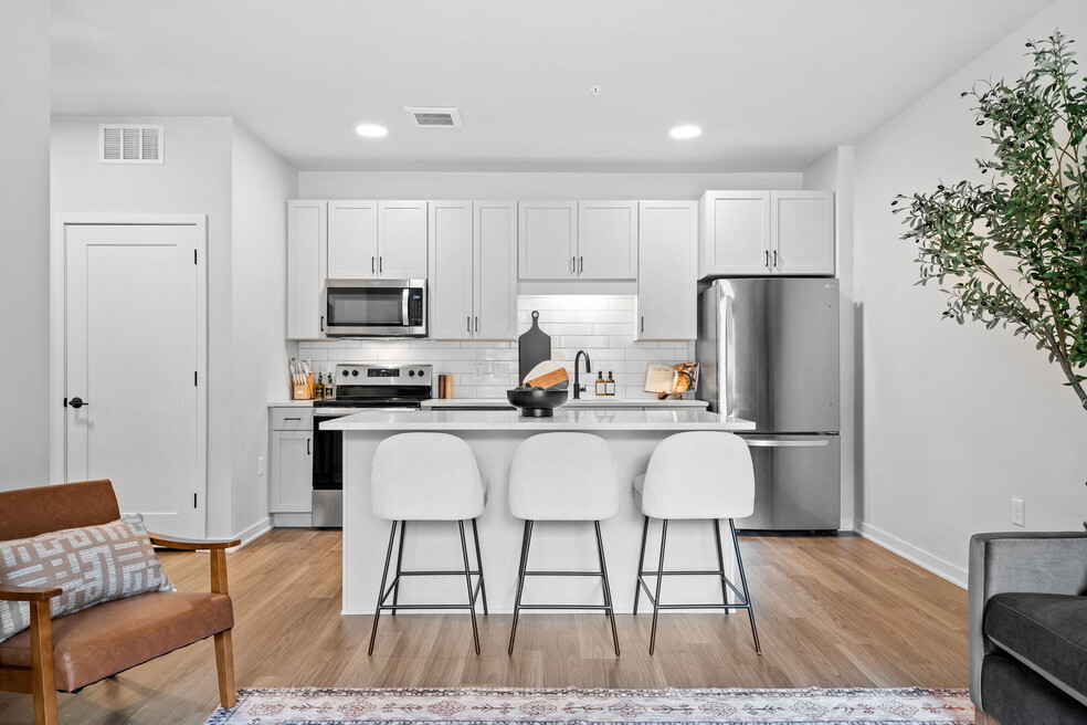 Corsa, Saint Louis Park, MN 55416 - photo 1