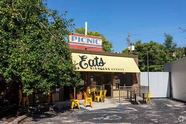 Eats Highland Ave has got you covered from snacks to good food, located in Highland Park.
