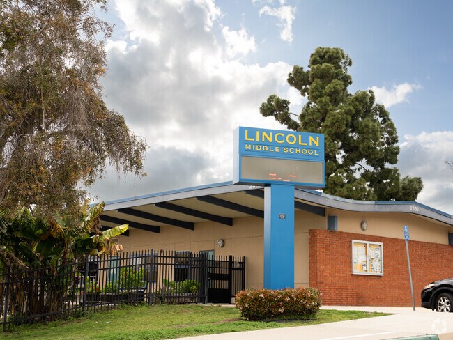 View of Lincoln Middle School in the neighborhood of Fire Mountain  in Oceanside, CA