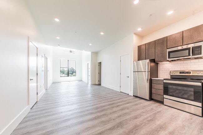 Vermilion Lofts, Lafayette, LA 70501 - photo 7