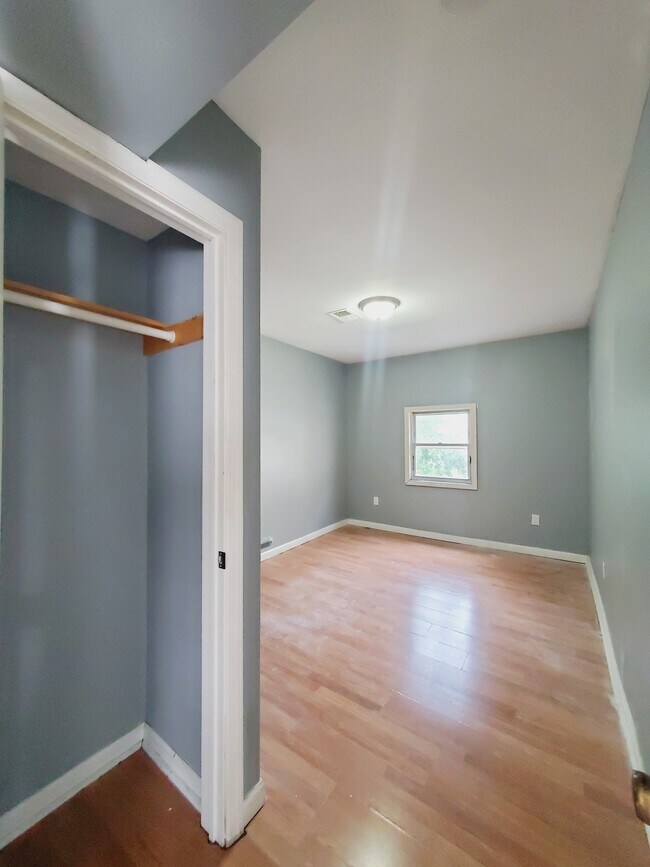 111 Myrtle Ave unit 2, Jersey City, NJ 07305 - photo 5