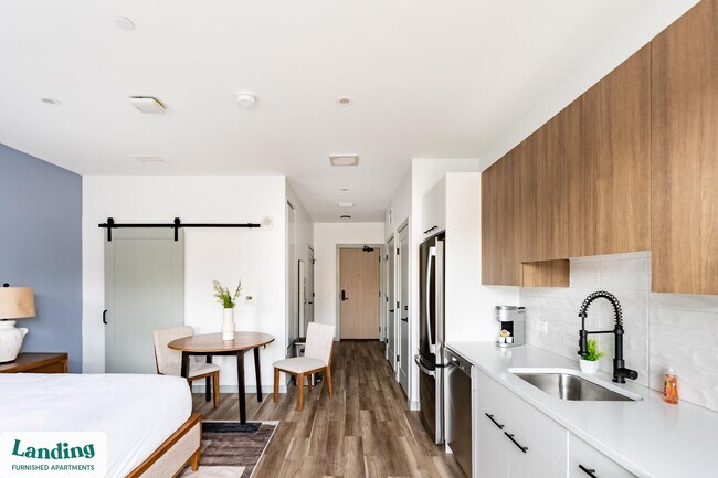 39 Railroad Ave unit 436, Haverhill, MA 01835 - photo 7