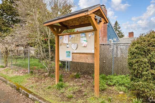 A community bulletin board keeps Sumner residents updated on local happenings.