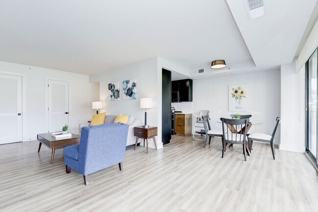 1550 Clarendon Blvd unit FL5-ID1024653P, Arlington, VA 22209 - photo 5