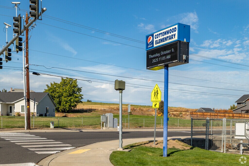 Educational opportunities abound at Cottonwood Elementary School.
