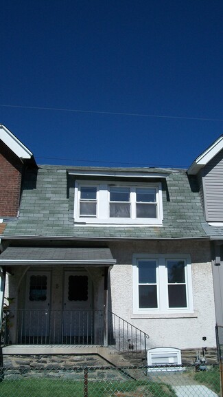 5 Chestnut St Unit 2, Marcus Hook, PA 19061