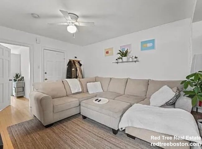 148 W 3rd St unit 2, Boston, MA 02127 - photo 3