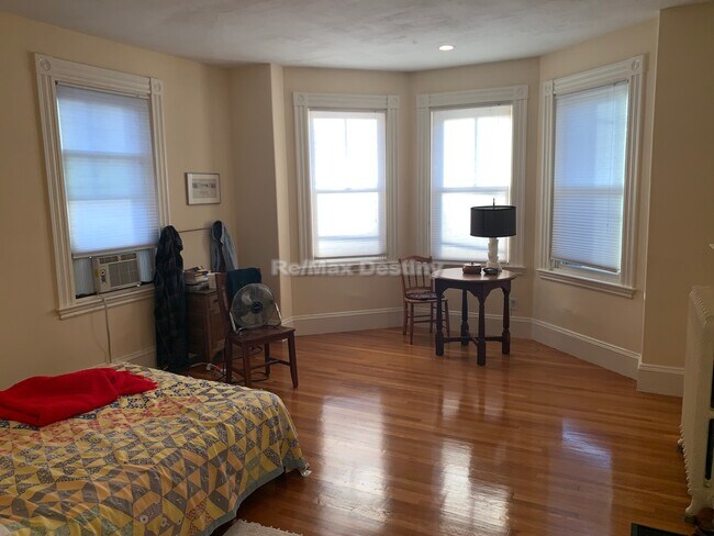 8 Franklin St unit 2, Somerville, MA 02145 - photo 6