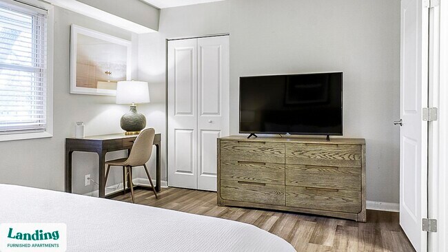 4901 Whitton Place unit 6258F, Indianapolis, IN 46220 - photo 6