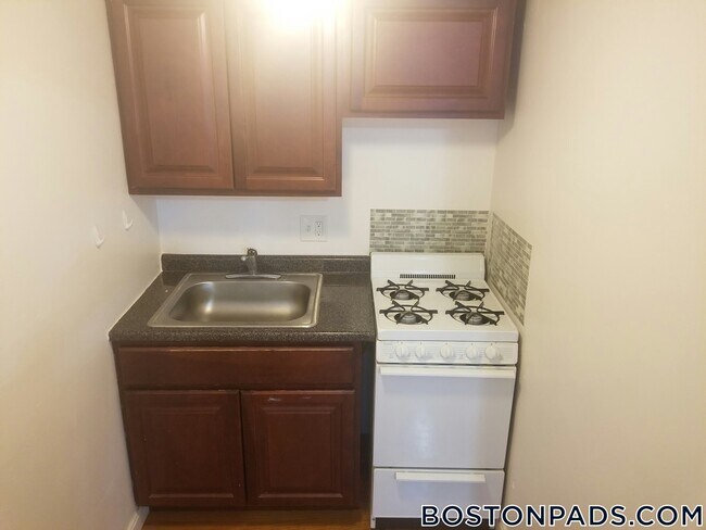 153 Brighton Ave unit 11, Allston, MA 02134 - photo 6