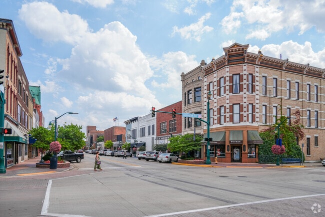 Historic Downtown Elkhart is just a short walk away from Grant.