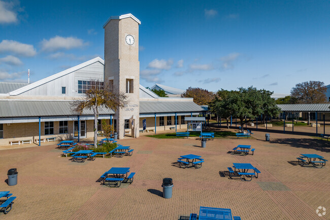 O'Connor High School has a student to teacher ratio of 16 to 1.