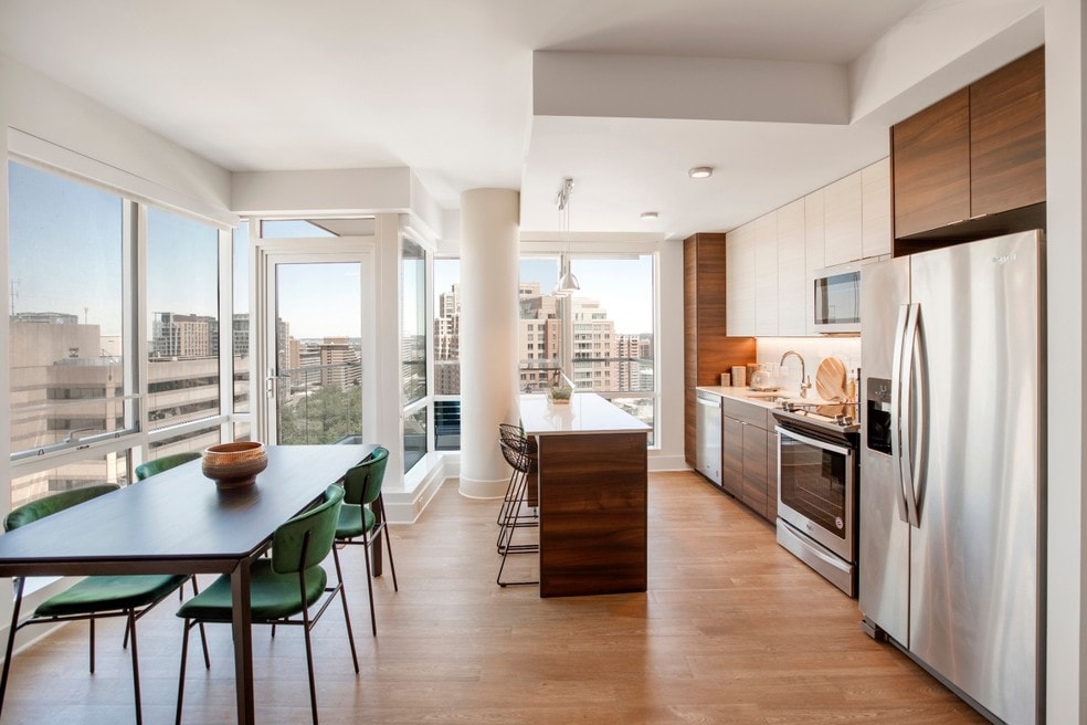 The Witmer Pentagon City, Arlington, VA 22202 - photo 1