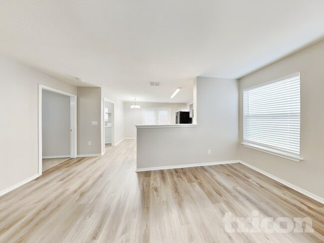 6323 Cougar Village, San Antonio, TX 78242 - photo 2