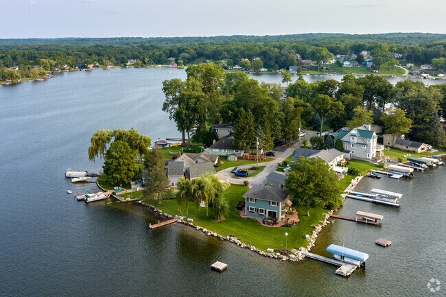 Homes situated on lake front properties in Brandon.