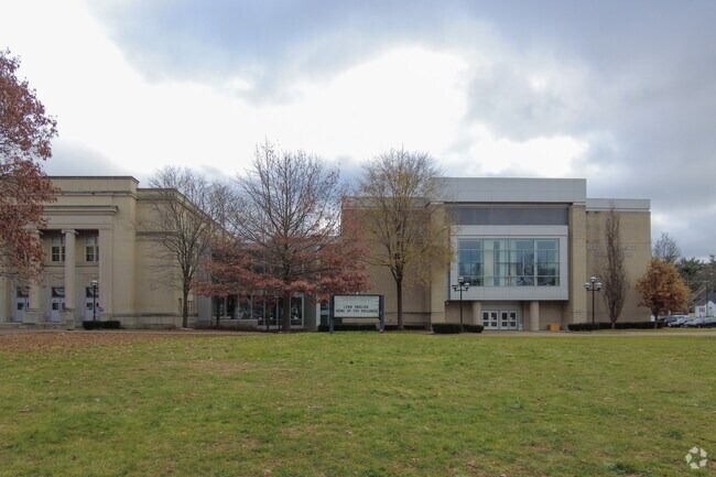 Lynn English High School has an overall rating of B on Niche.