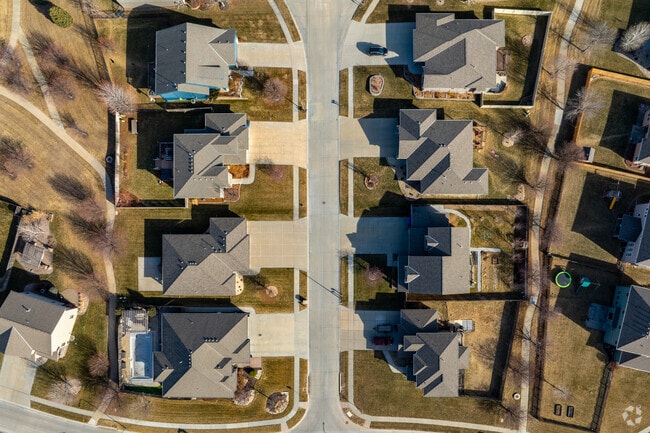 Gretna offers residents warm and friendly neighborhoods.