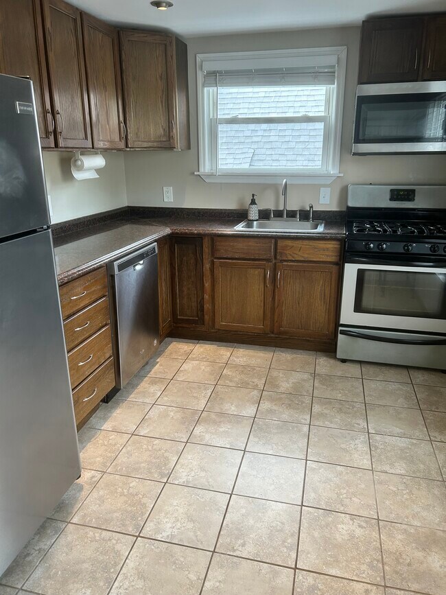 1719 William Howard Taft Rd unit 2, Cincinnati, OH 45206 - photo 6