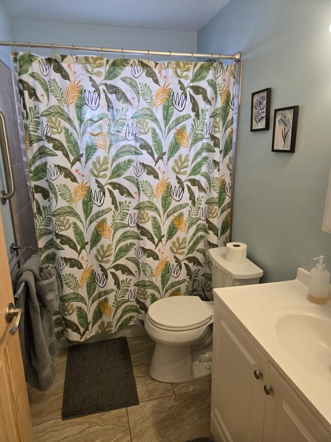 27 Shady Ln Unit Casita De La Paz Unit 3, Espanola, NM 87532