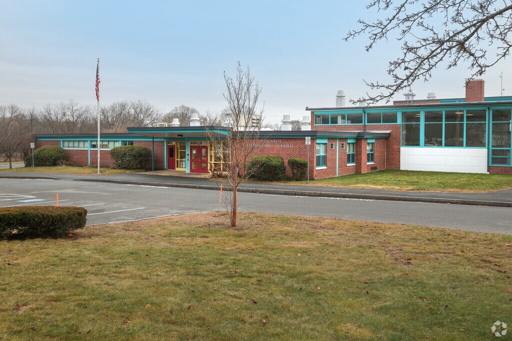 Highlands Elementary School is located in Danvers, MA.