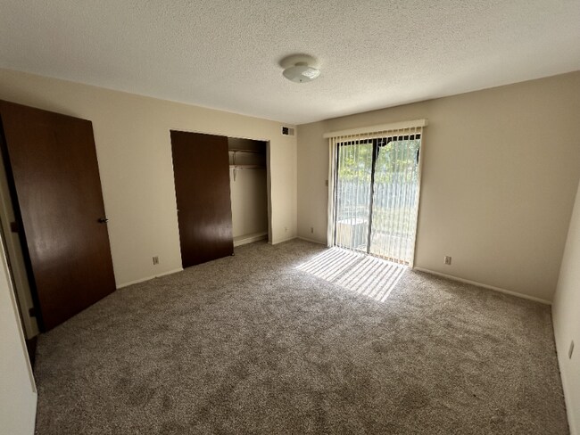 701 Devonshire Dr unit 624, Celina, OH 45822 - photo 5