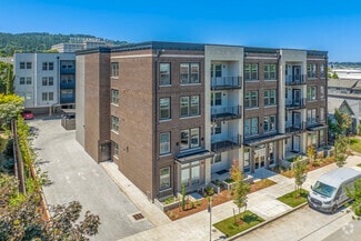 1940 NW 25th Ave, Portland, OR 97210