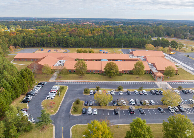 Cleveland Elementary School is located at 190 Lester road, Fayetteville, GA 30215.