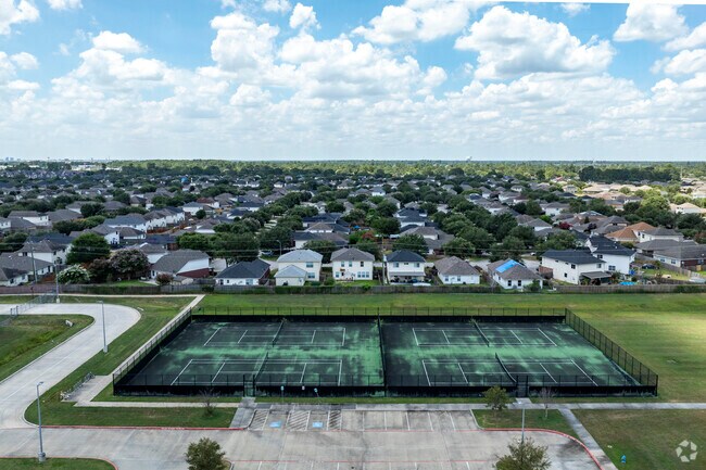 Jones Middle School students can join the school's tennis team.