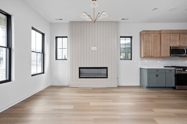 17331 Newton Main St, Westfield, IN 46074 - photo 4