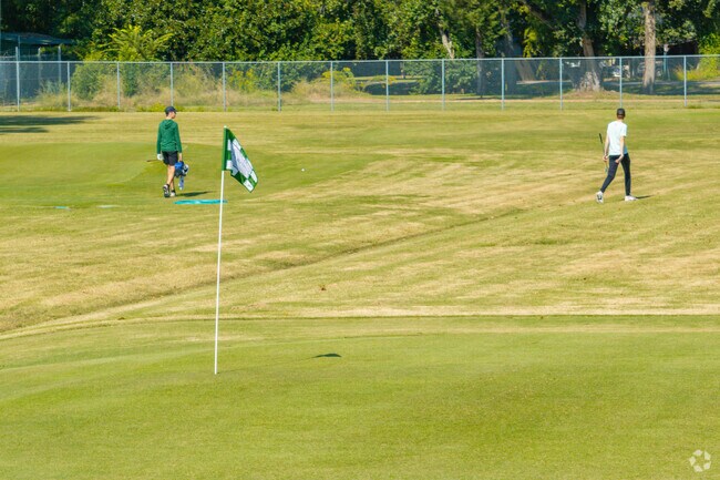Residents of Tennyson Oaks can enjoy a round at Bringhurst Golf Course.