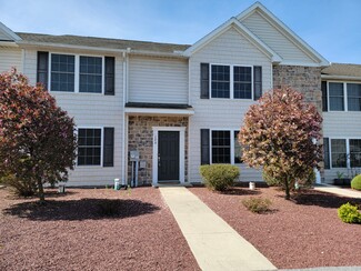 126 Redstone Dr, Denver, PA 17517