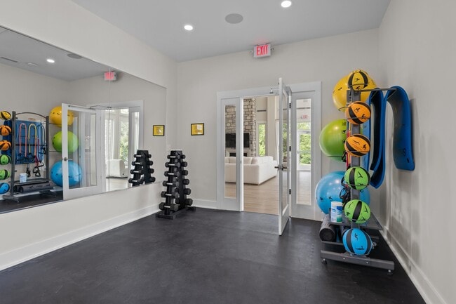 53-web-or-mls-4349 Morning Mist Dr HDR 105.jpg