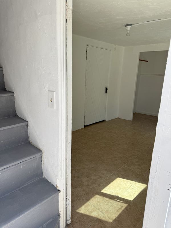 220 W D St, Tehachapi, CA 93561 - photo 4