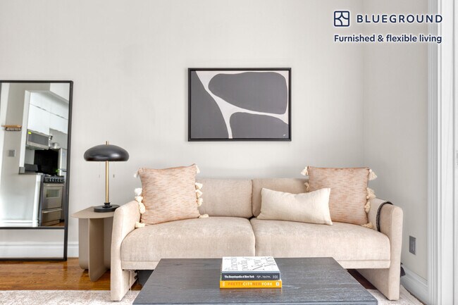 290 W 12th St unit FL3-ID762, New York, NY 10014 - photo 2