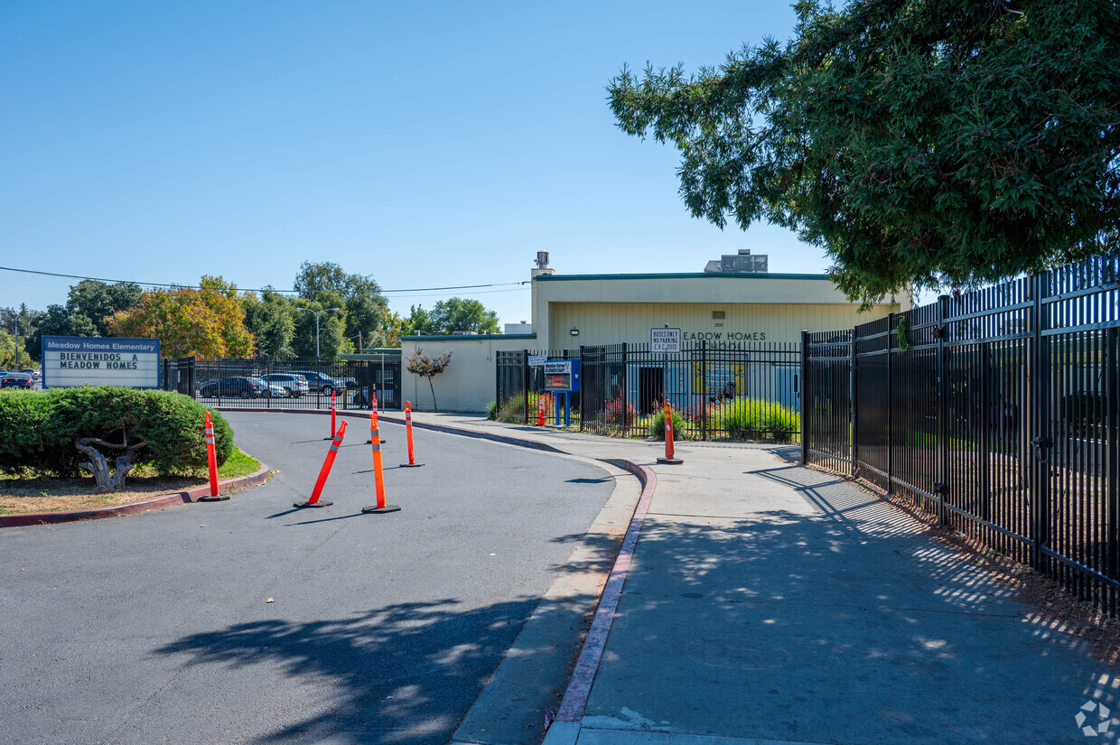 Home - Meadow Homes Elementary School