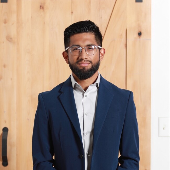 Agent Photo