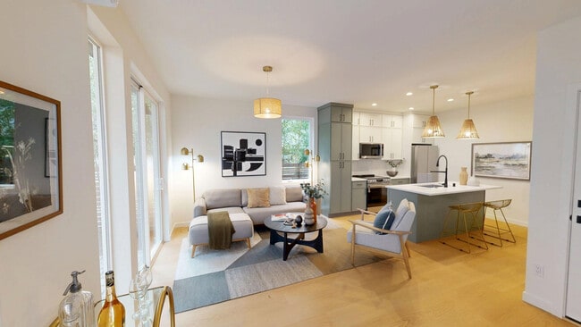 13748 Stone Ave N, Seattle, WA 98133 - photo 2